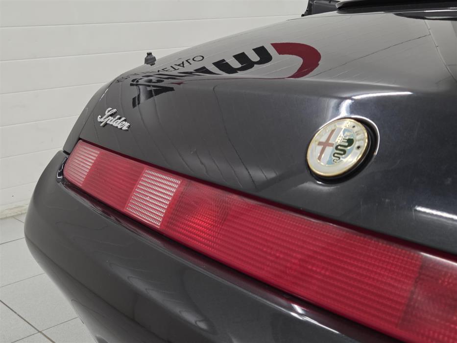 Alfa Romeo Spider 1998