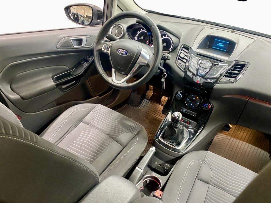 FORD FIESTA 2015