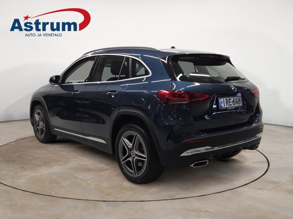 MERCEDES-BENZ GLA 2023