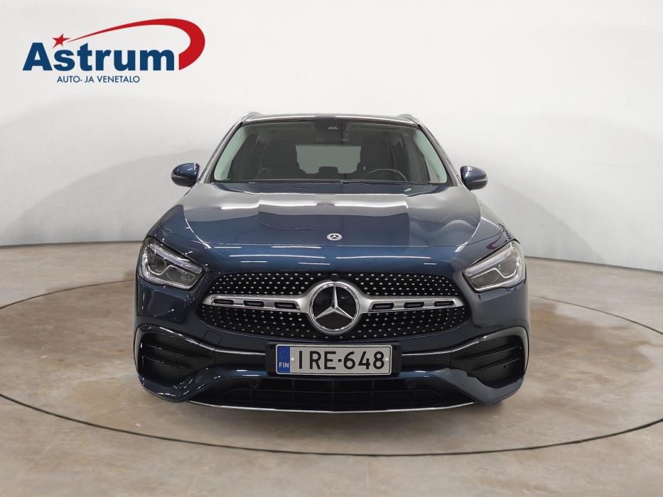 MERCEDES-BENZ GLA 2023