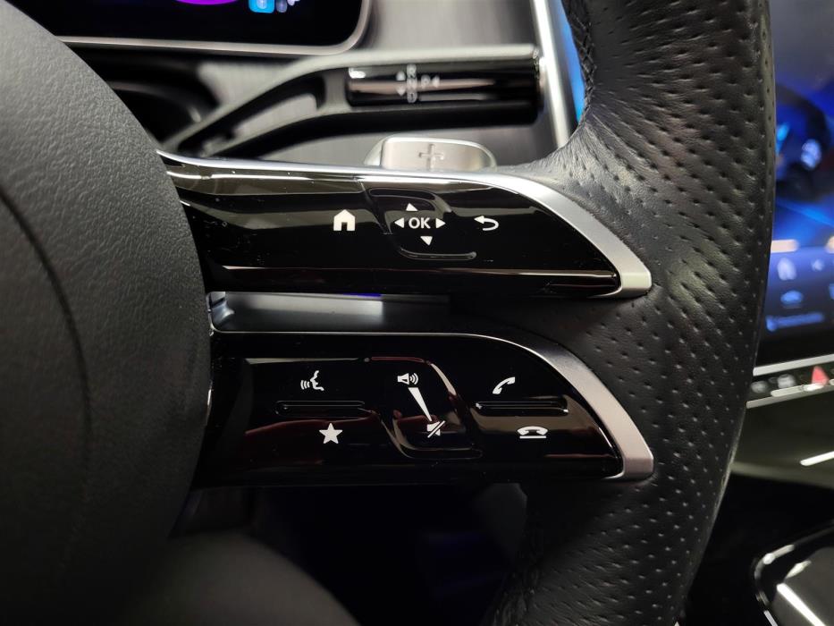 MERCEDES-BENZ EQE 2024