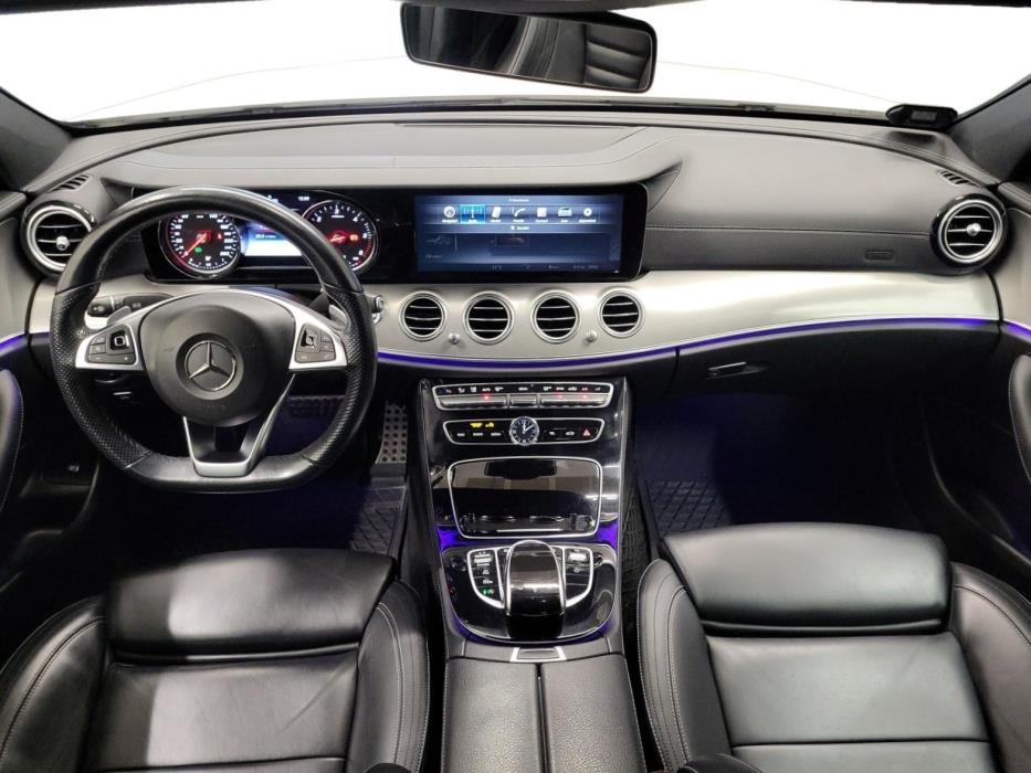 MERCEDES-BENZ E 2016