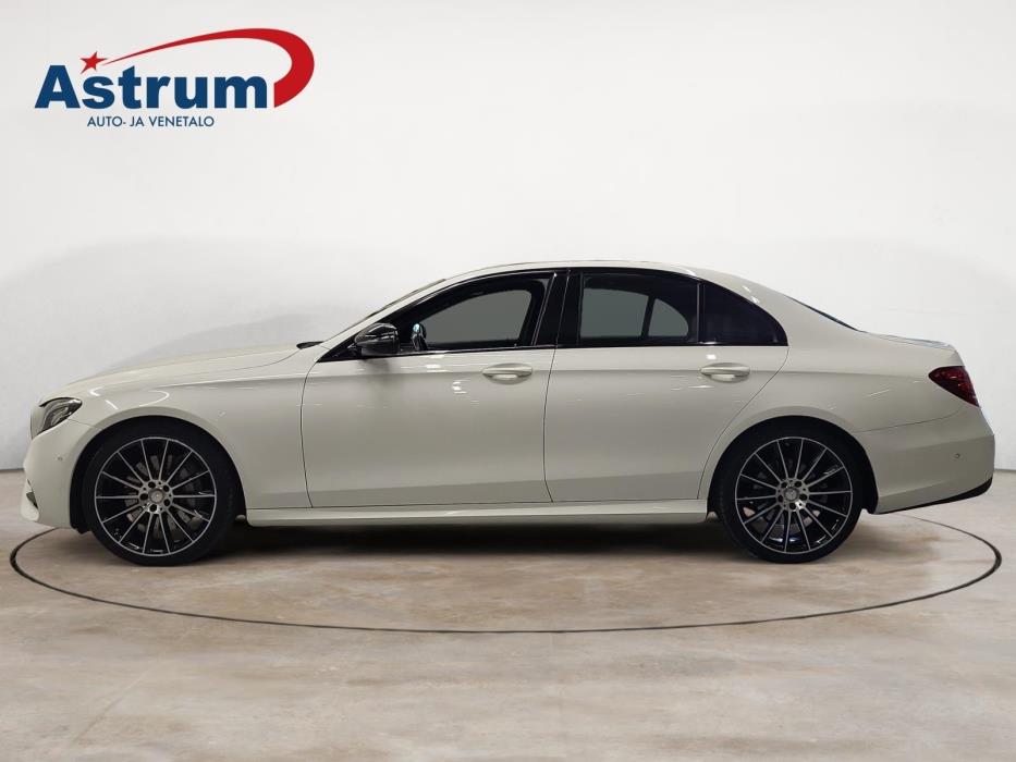 MERCEDES-BENZ E 2016