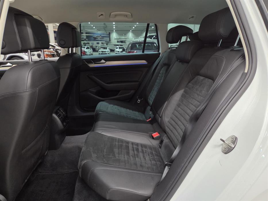 VOLKSWAGEN PASSAT 2018