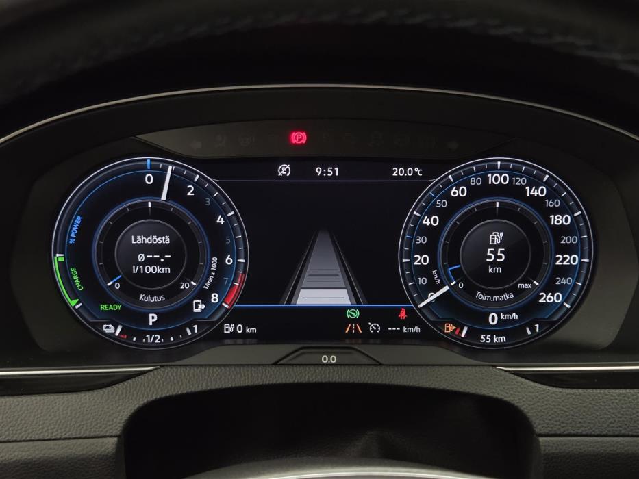 VOLKSWAGEN PASSAT 2018