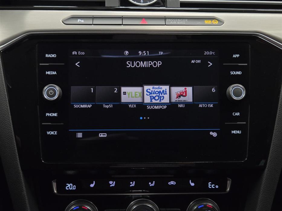 VOLKSWAGEN PASSAT 2018