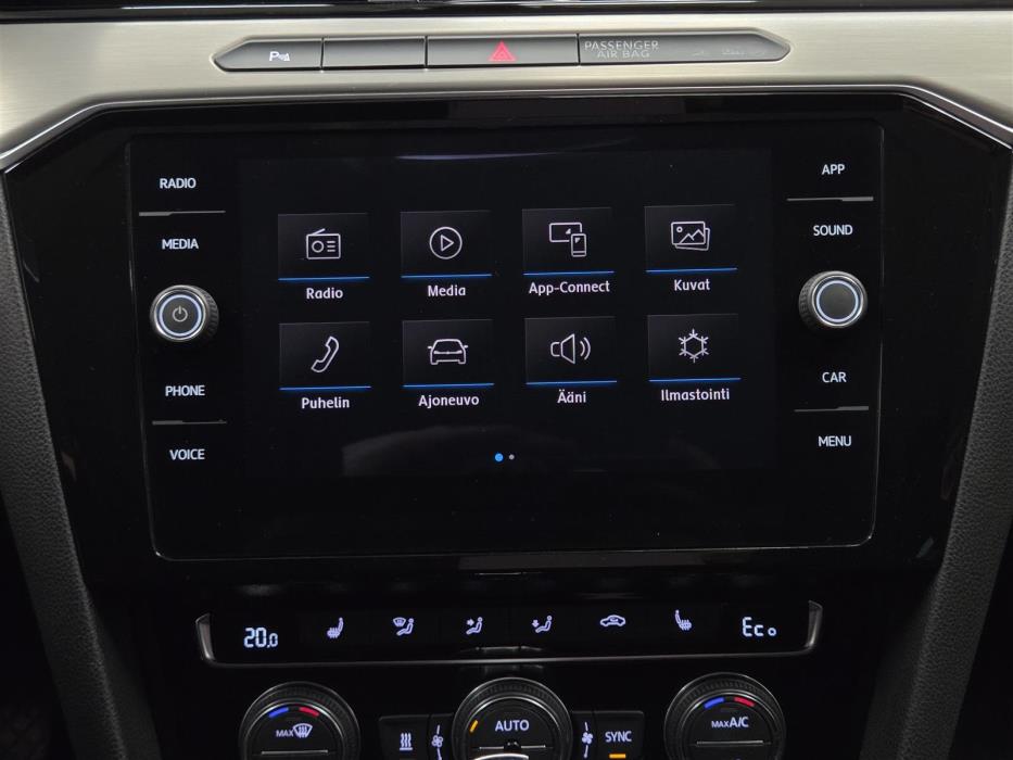 VOLKSWAGEN PASSAT 2018
