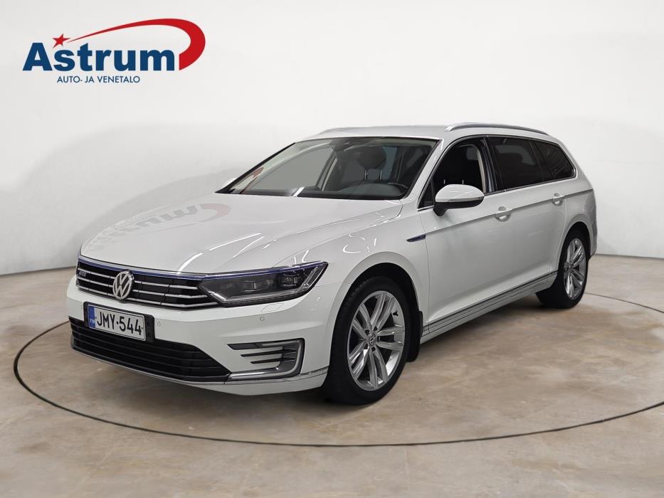 VOLKSWAGEN PASSAT 2018