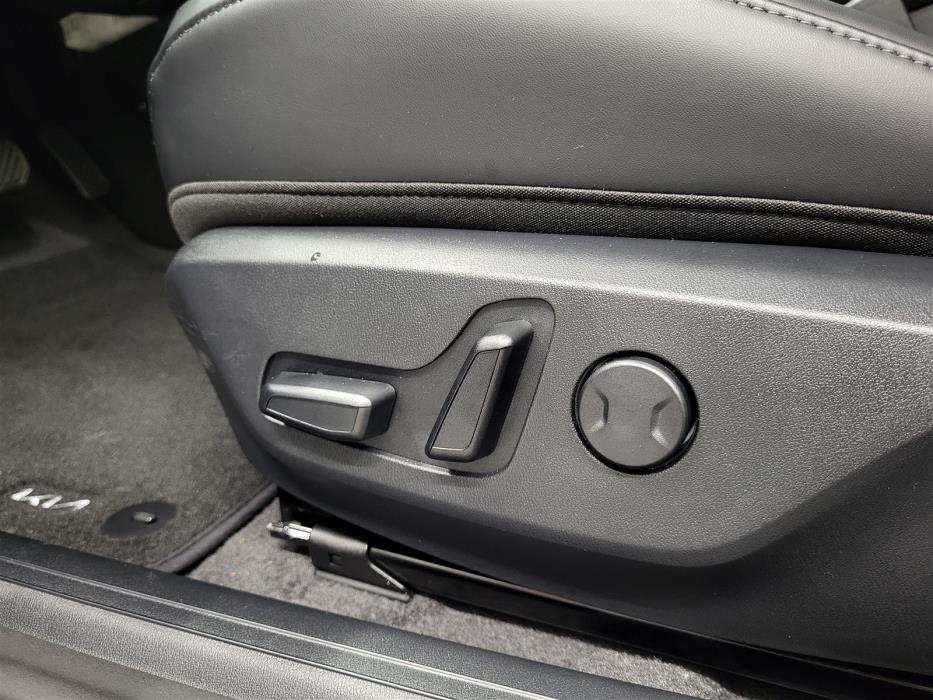 Kia EV4 2025