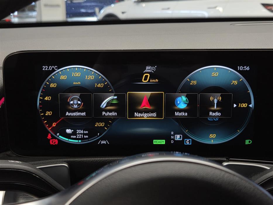 MERCEDES-BENZ EQB 2022