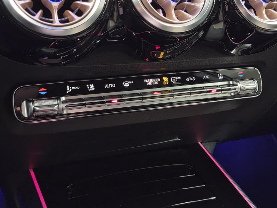 MERCEDES-BENZ EQB 2022