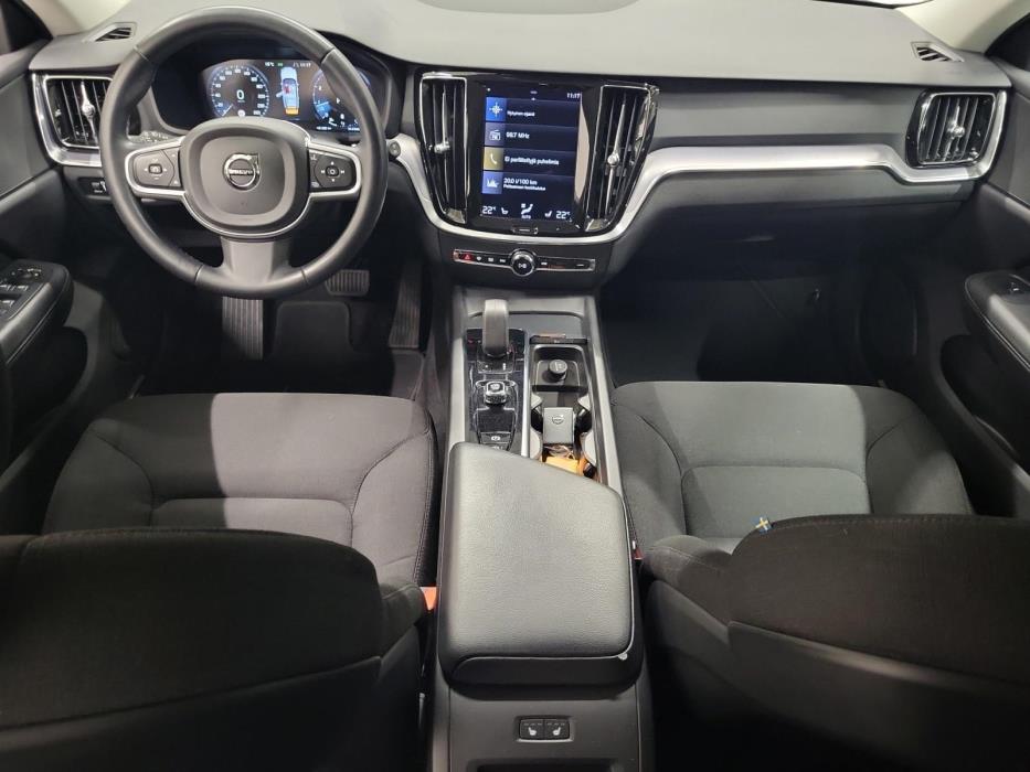 VOLVO V60 2022