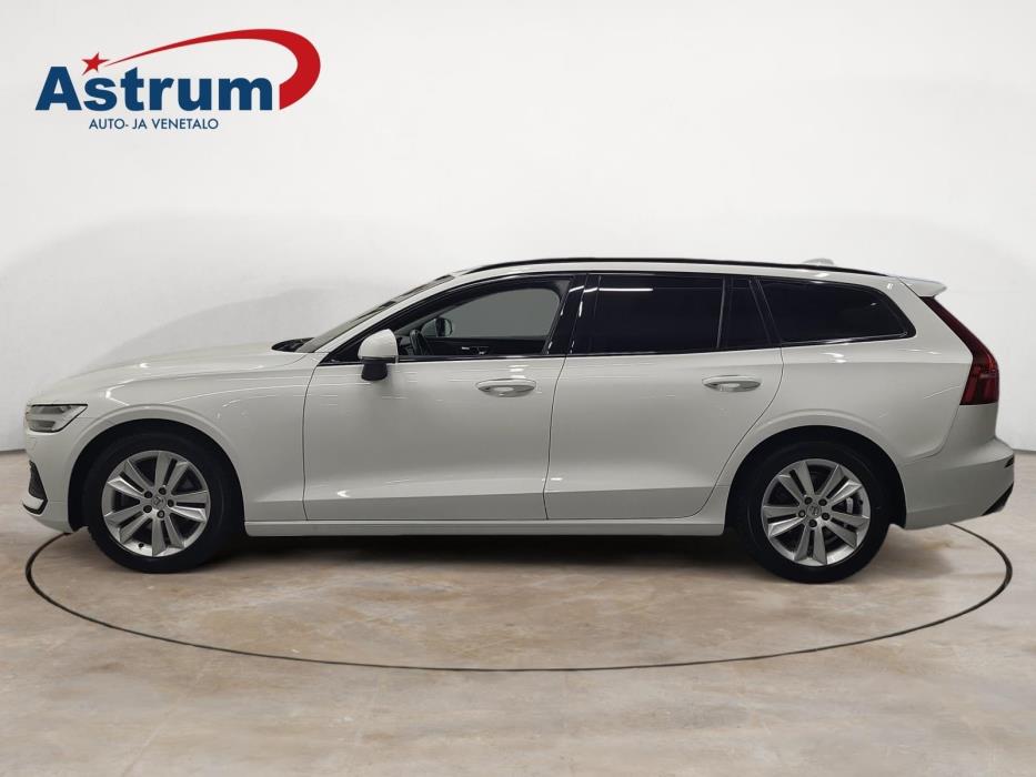VOLVO V60 2022