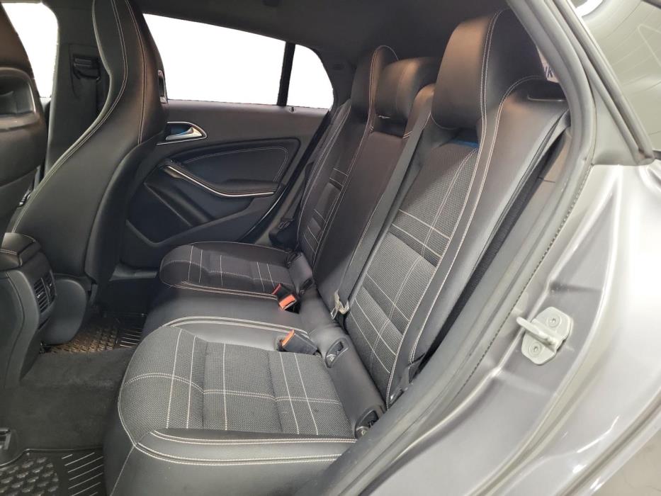 Mercedes-Benz CLA 2016