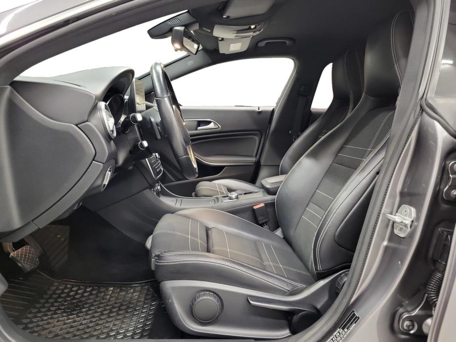 Mercedes-Benz CLA 2016