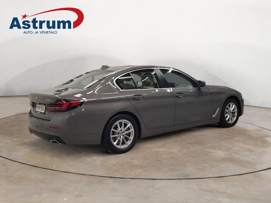 BMW 545 2021