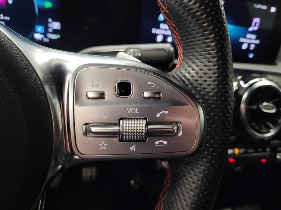 MERCEDES-BENZ CLA 2023