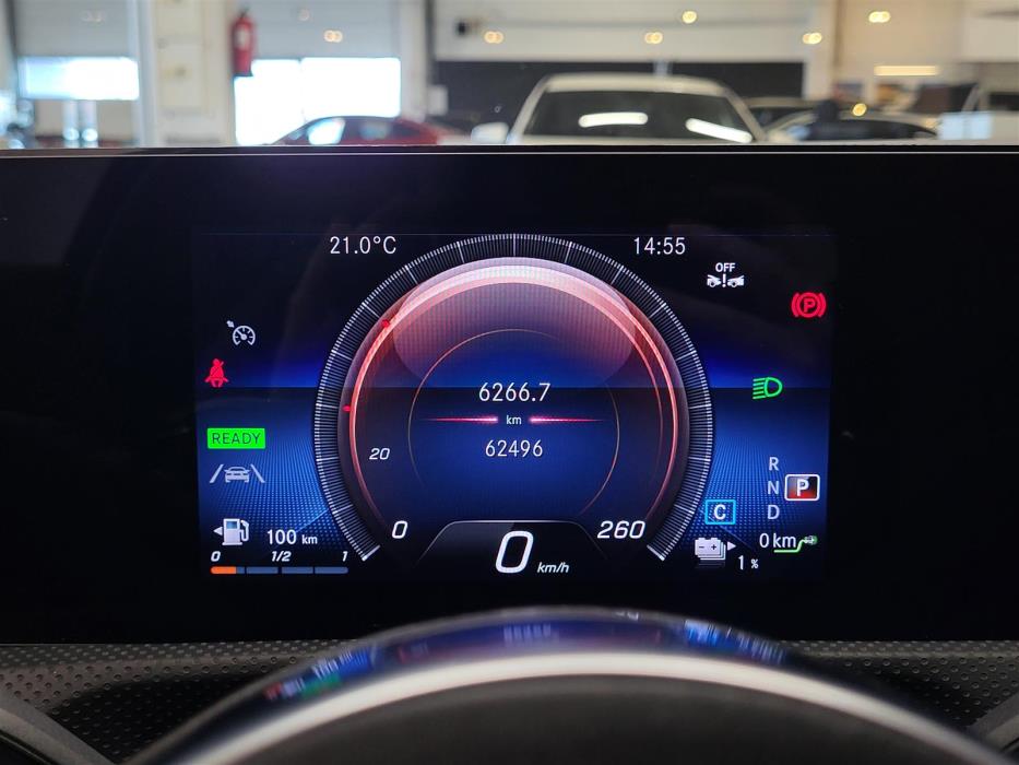 MERCEDES-BENZ CLA 2023