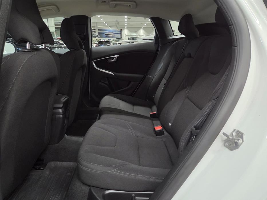 VOLVO V40 Cross Country 2017
