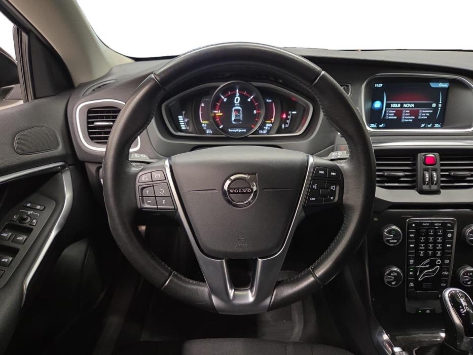 VOLVO V40 Cross Country 2017