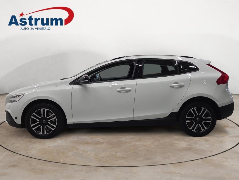 VOLVO V40 Cross Country 2017