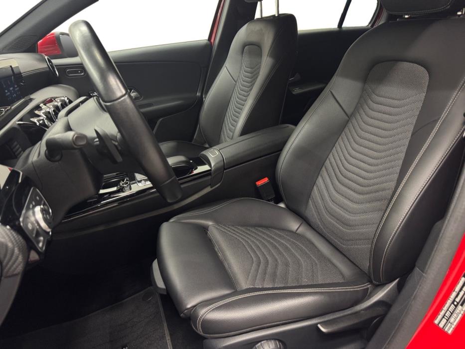 MERCEDES-BENZ A 2018