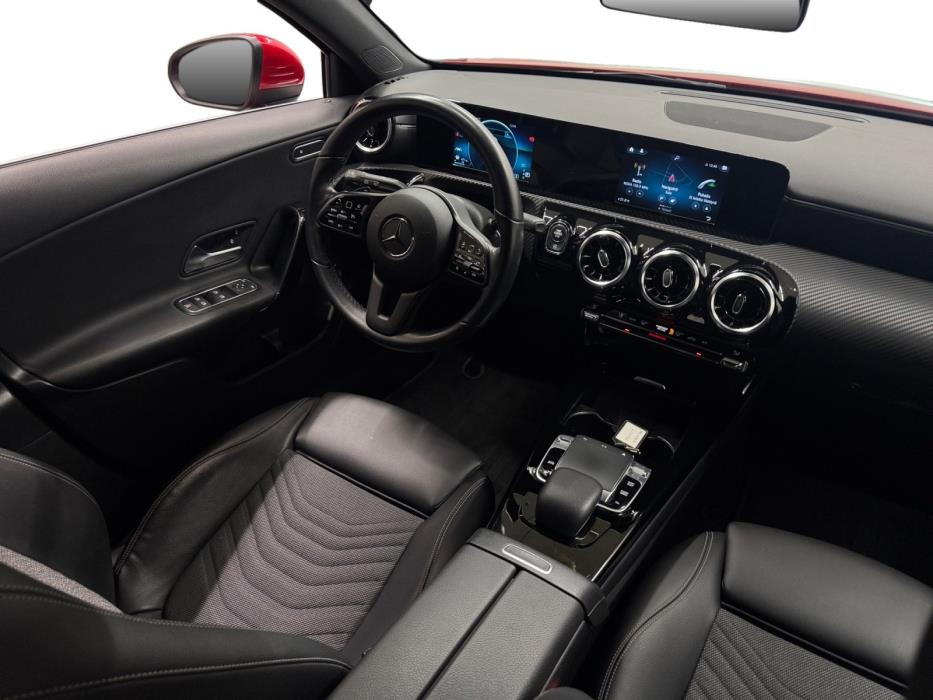 MERCEDES-BENZ A 2018