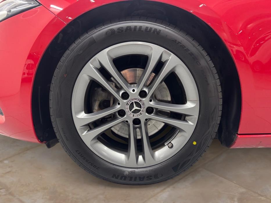 MERCEDES-BENZ A 2018