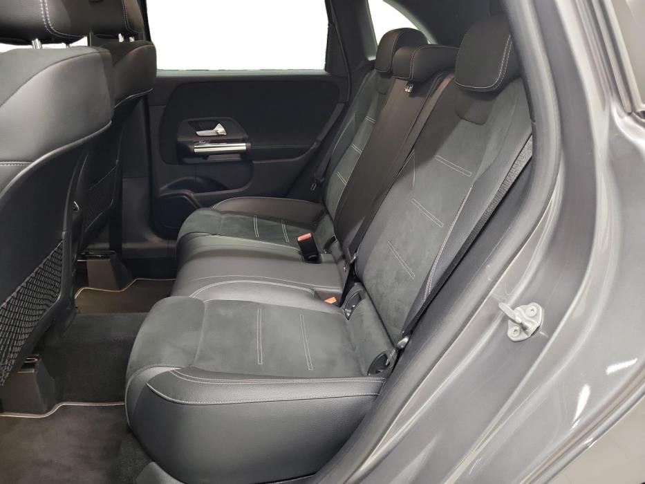 MERCEDES-BENZ B 2020