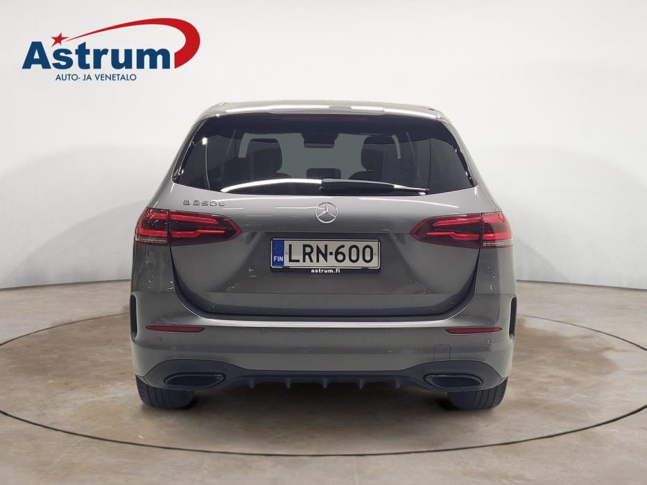 MERCEDES-BENZ B 2020