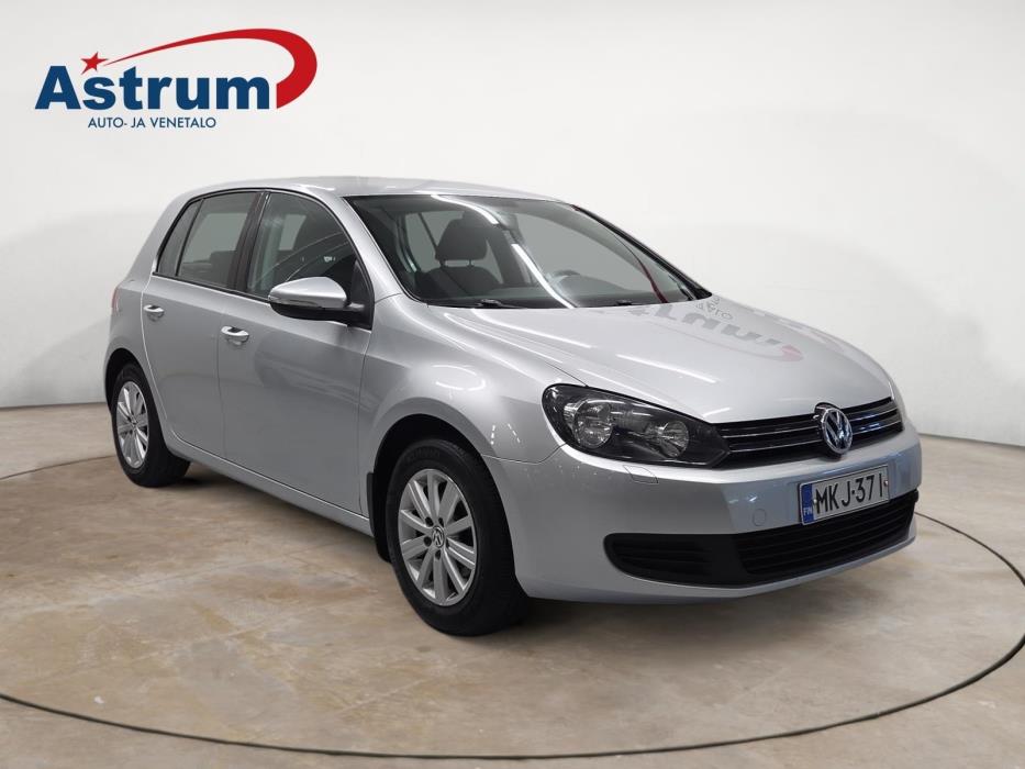 VOLKSWAGEN GOLF 2010