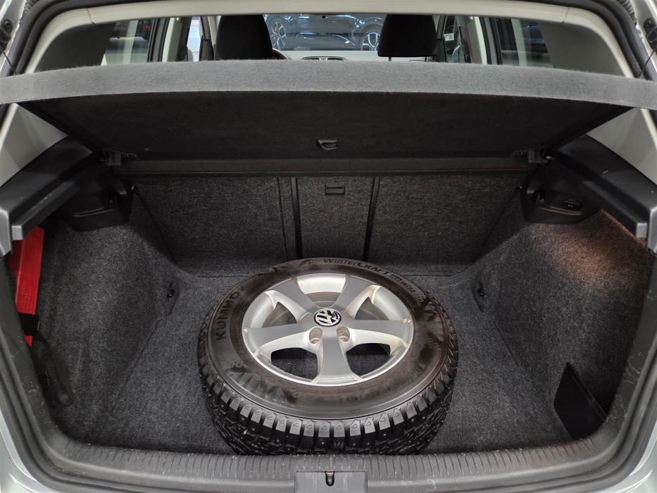 VOLKSWAGEN GOLF 2010