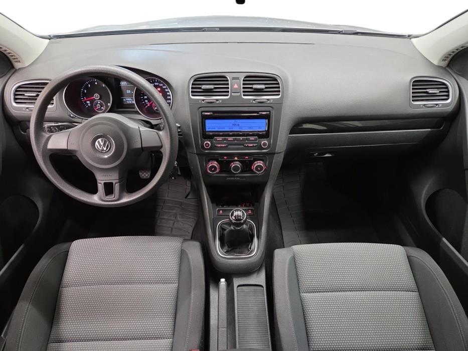 VOLKSWAGEN GOLF 2010