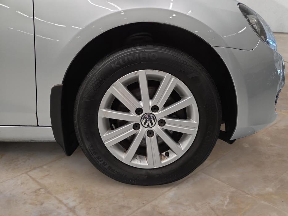 VOLKSWAGEN GOLF 2010