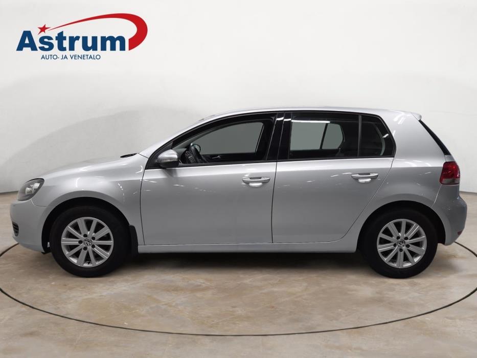 VOLKSWAGEN GOLF 2010