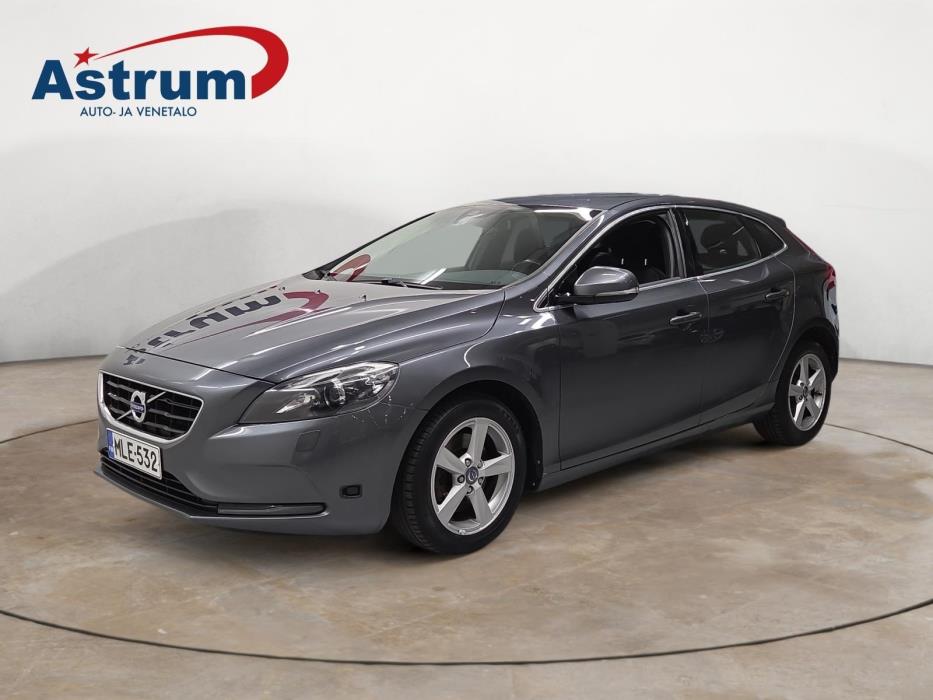 VOLVO V40 2013