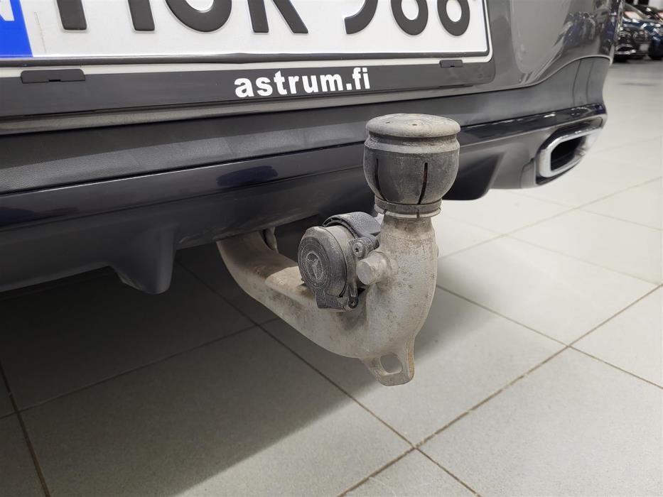 MERCEDES-BENZ CLA 2020