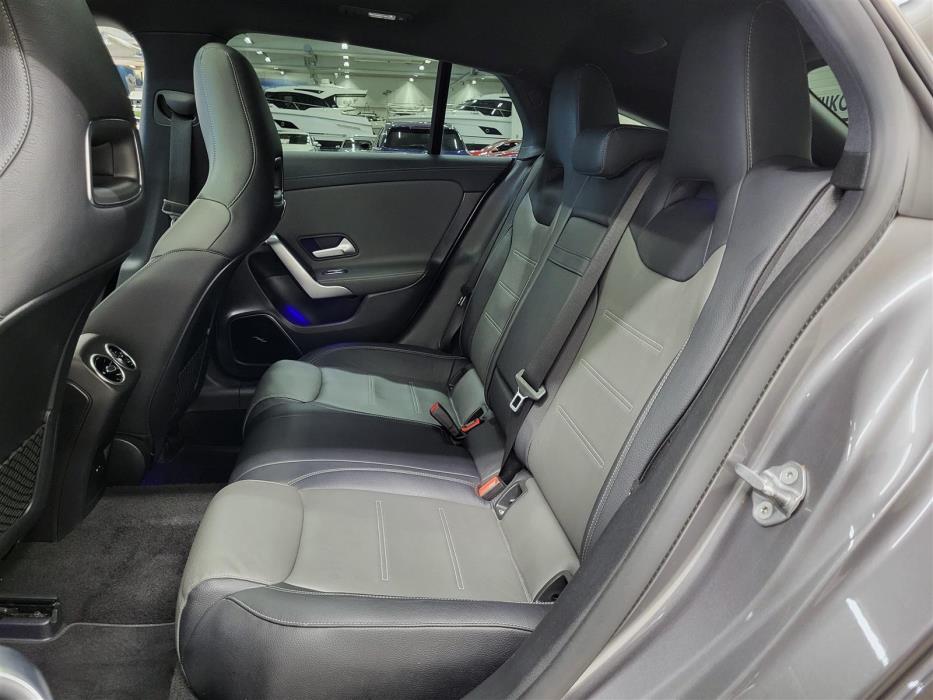 MERCEDES-BENZ CLA 2020