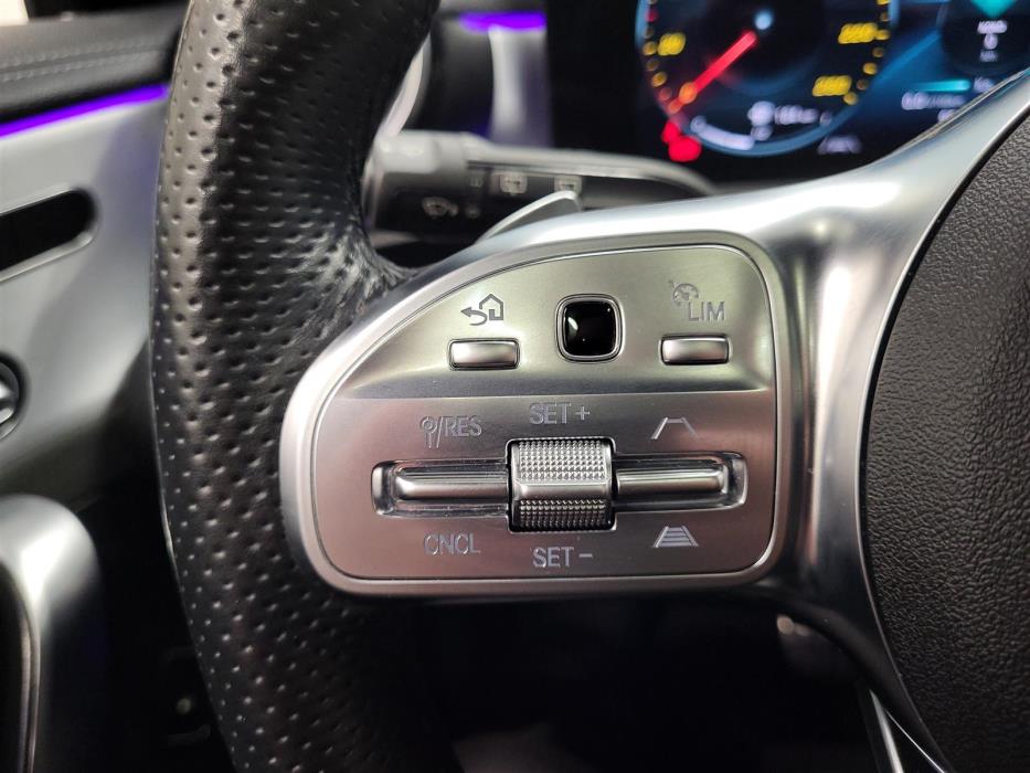 MERCEDES-BENZ CLA 2020