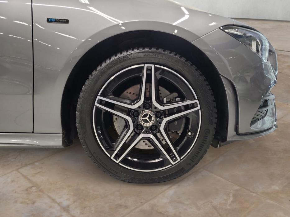 MERCEDES-BENZ CLA 2020