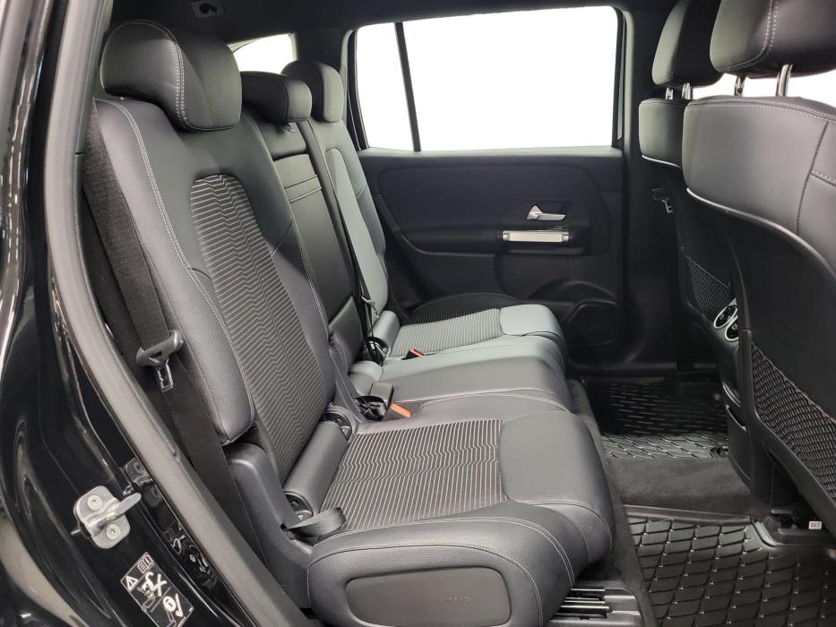 MERCEDES-BENZ EQB 2023