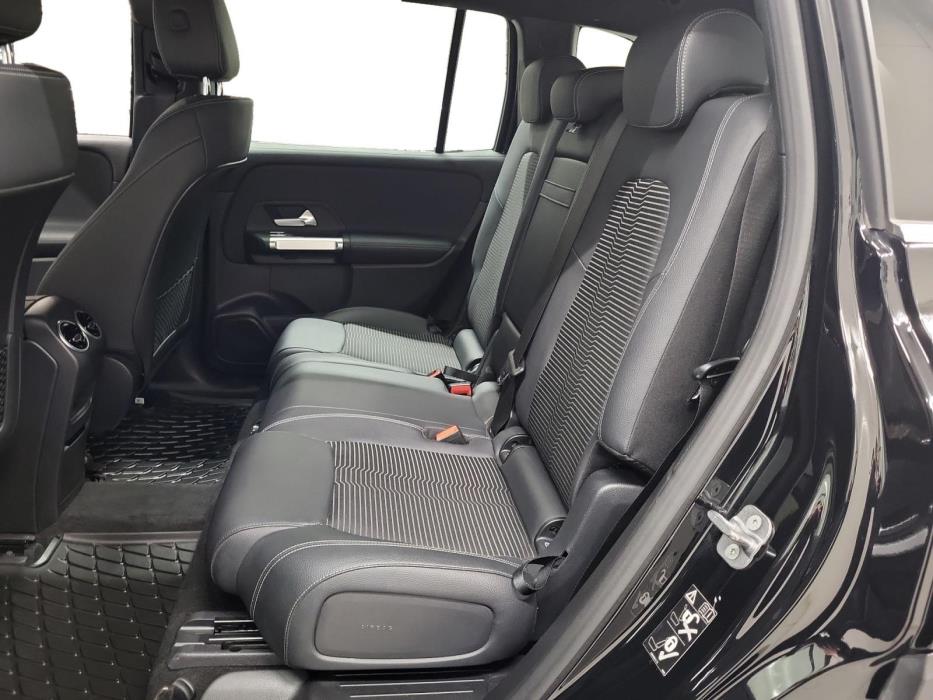 MERCEDES-BENZ EQB 2023