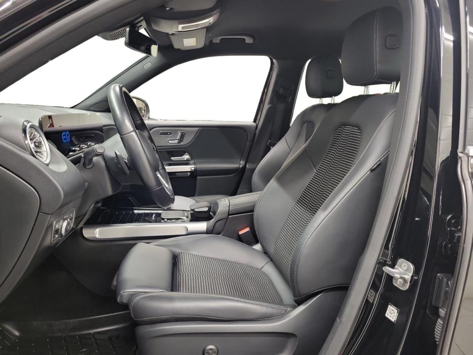 MERCEDES-BENZ EQB 2023