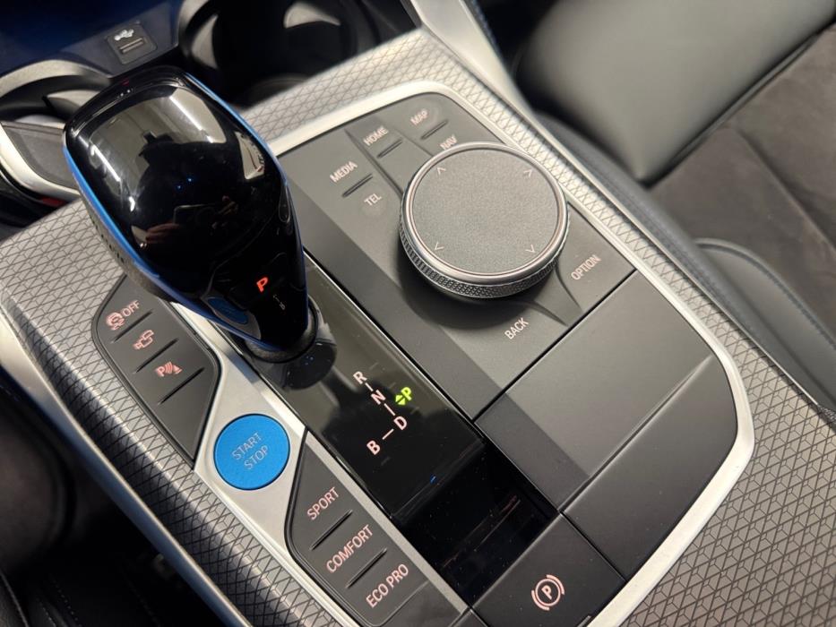 BMW i4 2023
