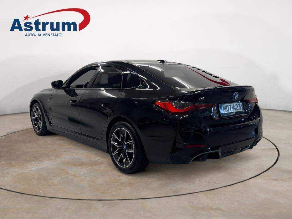 BMW i4 2023