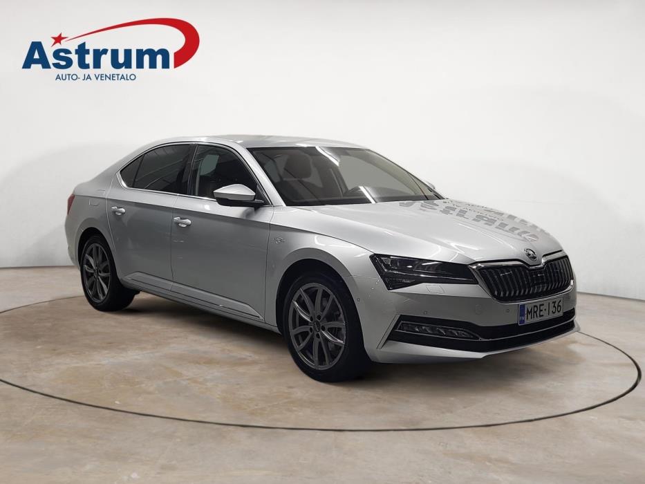 SKODA SUPERB 2023