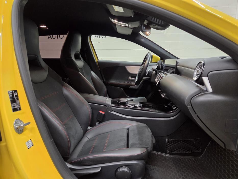 MERCEDES-BENZ A 2019