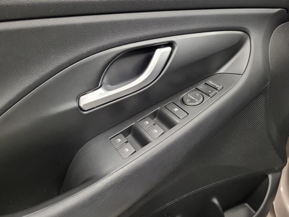 HYUNDAI i30 Hatchback 2021