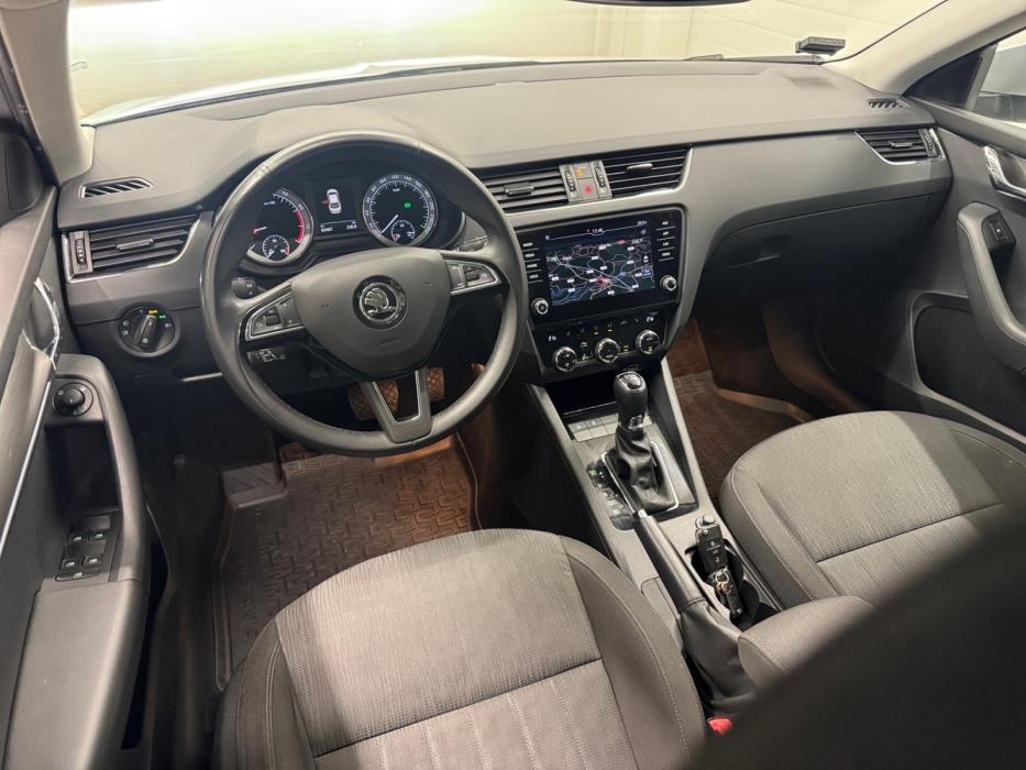 SKODA OCTAVIA 2019