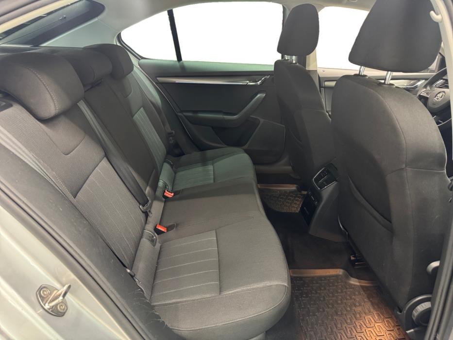 SKODA OCTAVIA 2019